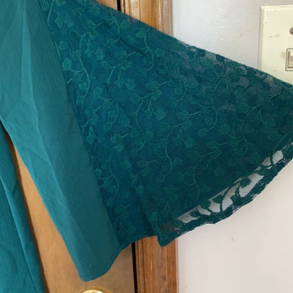 Price Firm 🔺 Altar'd State boho bell sleeve dress w/ cutout size S - Picture 7 of 15